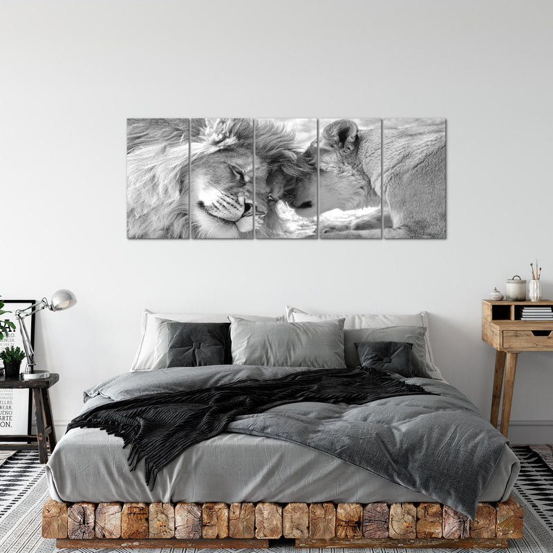 Runa Art Wandbild XXL Löwen Liebe Wohnzimmer Schlafzimmer 200 x 80 cm Schwarz Weiss 5 Teilig - Made in Germany - 002155c