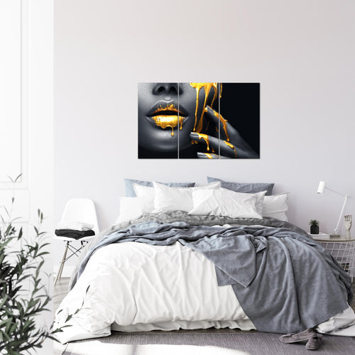 Runa Art Wandbilder Lippen Gold Schwarz Bild XXL Wohnzimmer Schlafzimmer Frau Kosmetik Fashion 120 x 80 cm 3 Teilig 041531a