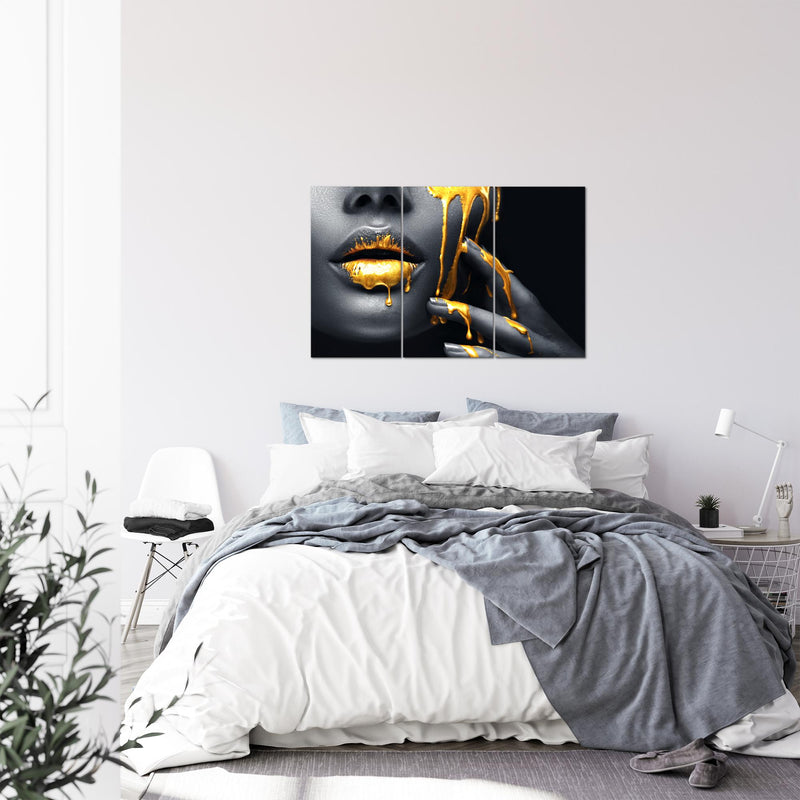 Runa Art Wandbilder Lippen Gold Schwarz Bild XXL Wohnzimmer Schlafzimmer Frau Kosmetik Fashion 120 x 80 cm 3 Teilig 041531a