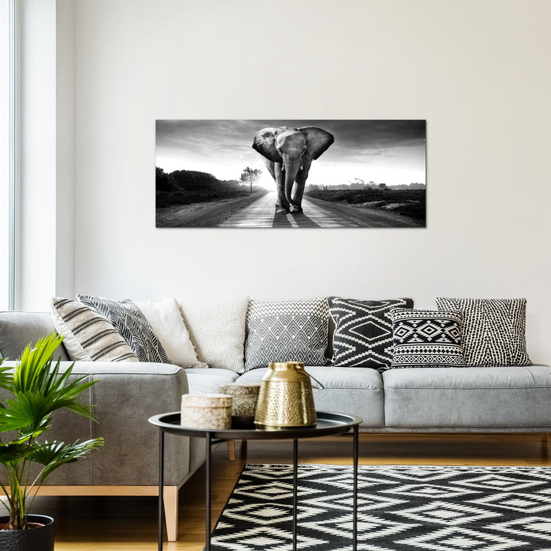 Runa Art Wandbild Afrika Elefant 100 x 40 cm Modern Bild auf Vlies Leinwand Tiere Wohnzimmer Schlafzimmer Schwarz Weiss 042612c