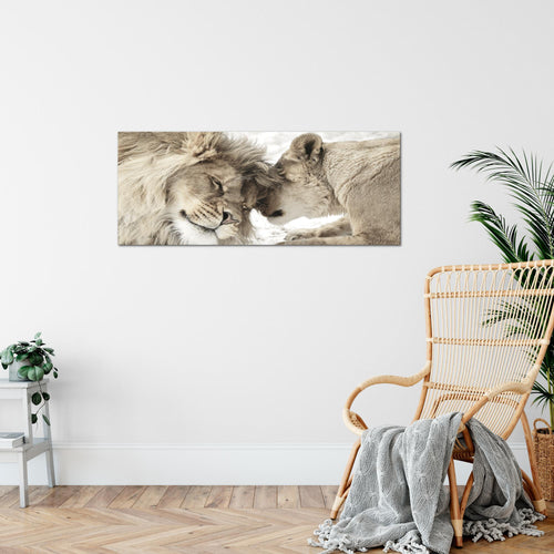 Runa Art Wandbild Löwen Liebe 1 Teilig 100 x 40 cm Modern Bild auf Vlies Leinwand Löwe und Löwin Wohnzimmer Schlafzimmer Beige 002112b